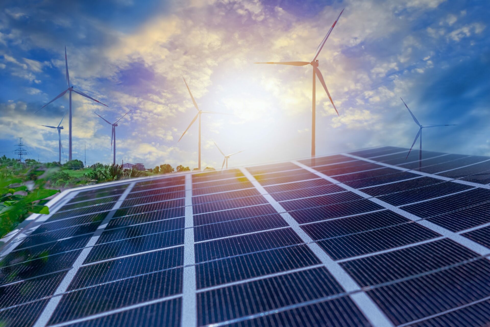 Solarpanele und Windkrafträder